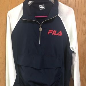 *Fila Pull-Over*